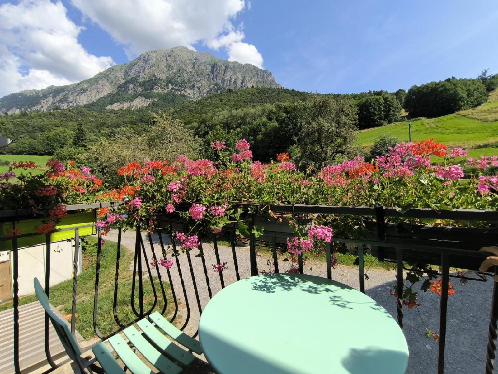 Les Clarines Perceneige - Chambre D'Hotes Vue Sur Montagne & Spa Saint-Jacques-en-Valgodemard Esterno foto